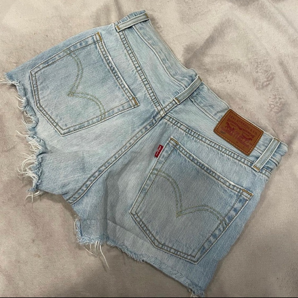 501 Levi Shorts